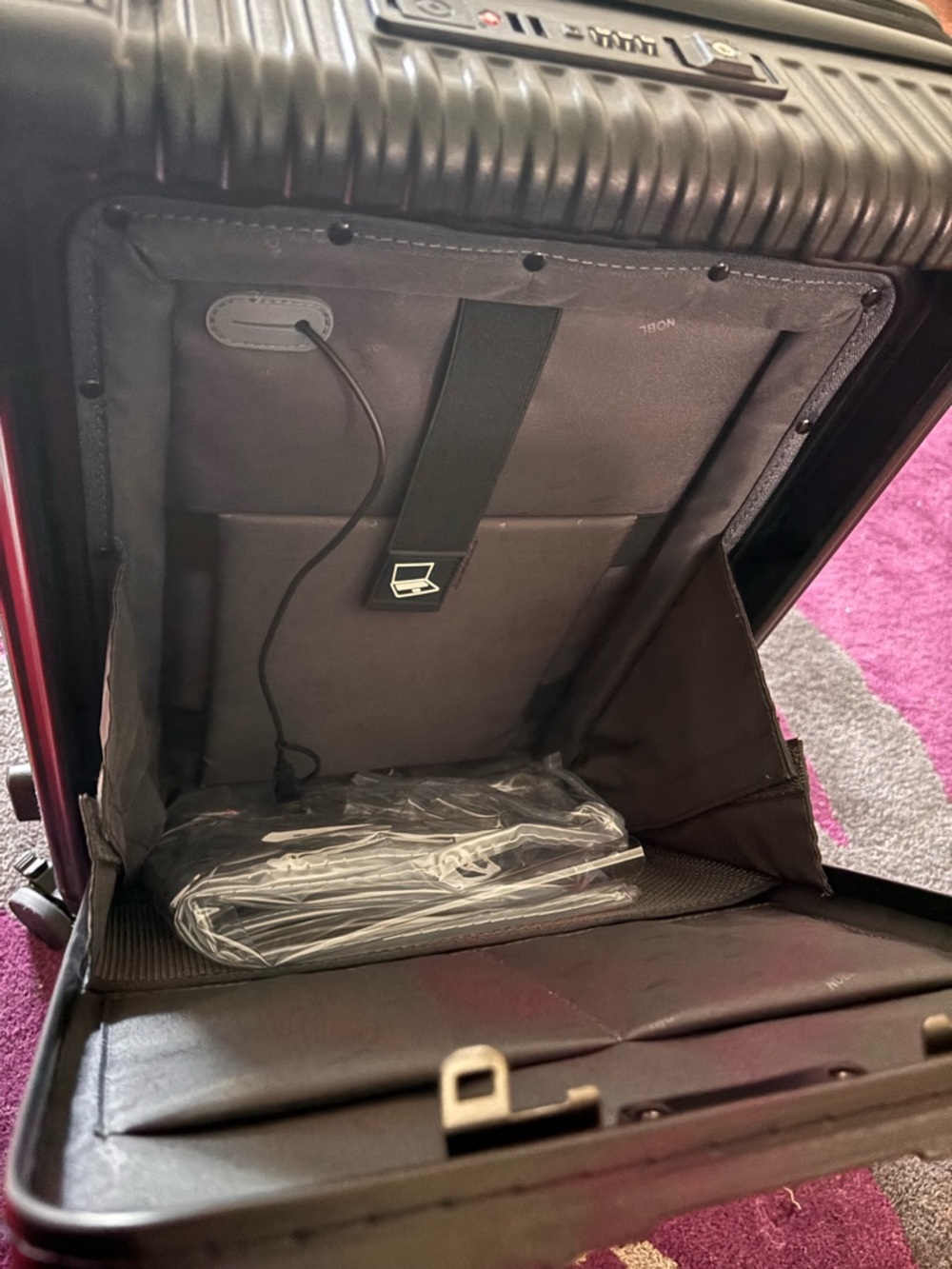 NOBL Expandable Carry-On NWT In Box Jet Black + Dust Cover - Picture 12 of 12